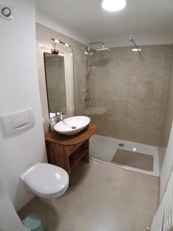 Modern Apartment, Full Kitchen, For 6 Gmunden Extérieur photo
